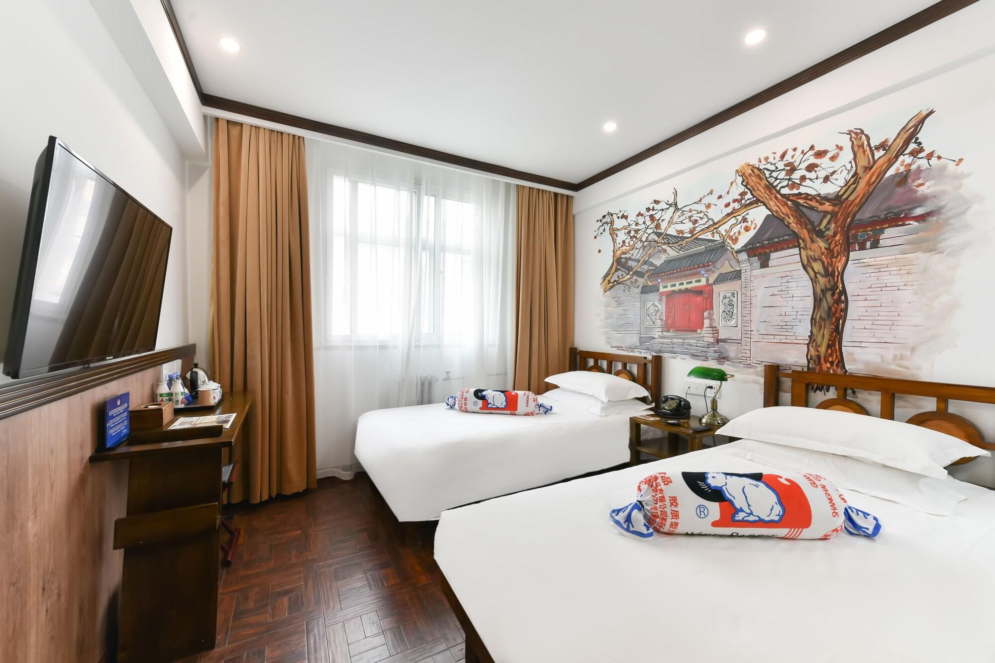 Nost Algia Hotel - Near Beijing Yonghe Lama Temple, Ghost Street, Beihai Park, Jingshan Park, Drum Tower, Houhai Bar Street, Tian'Anmen Square, Located In Beijing Traditional Hutongs, 5 Minutes Away From Subway, Free Laundry Serive Exterior photo