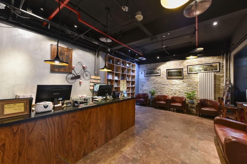 Nost Algia Hotel - Near Beijing Yonghe Lama Temple, Ghost Street, Beihai Park, Jingshan Park, Drum Tower, Houhai Bar Street, Tian'Anmen Square, Located In Beijing Traditional Hutongs, 5 Minutes Away From Subway, Free Laundry Serive Exterior photo
