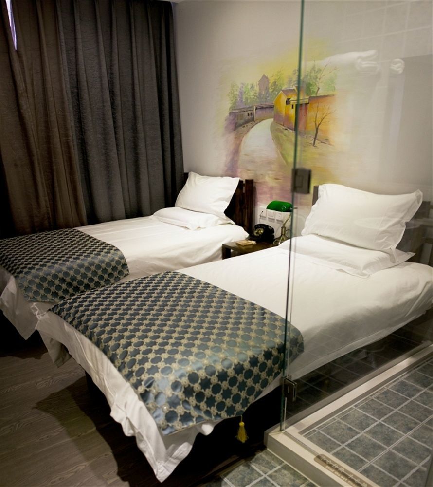 Nost Algia Hotel - Near Beijing Yonghe Lama Temple, Ghost Street, Beihai Park, Jingshan Park, Drum Tower, Houhai Bar Street, Tian'Anmen Square, Located In Beijing Traditional Hutongs, 5 Minutes Away From Subway, Free Laundry Serive Exterior photo
