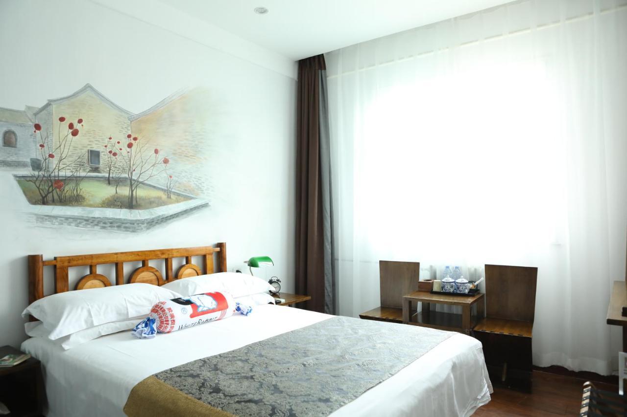 Nost Algia Hotel - Near Beijing Yonghe Lama Temple, Ghost Street, Beihai Park, Jingshan Park, Drum Tower, Houhai Bar Street, Tian'Anmen Square, Located In Beijing Traditional Hutongs, 5 Minutes Away From Subway, Free Laundry Serive Exterior photo