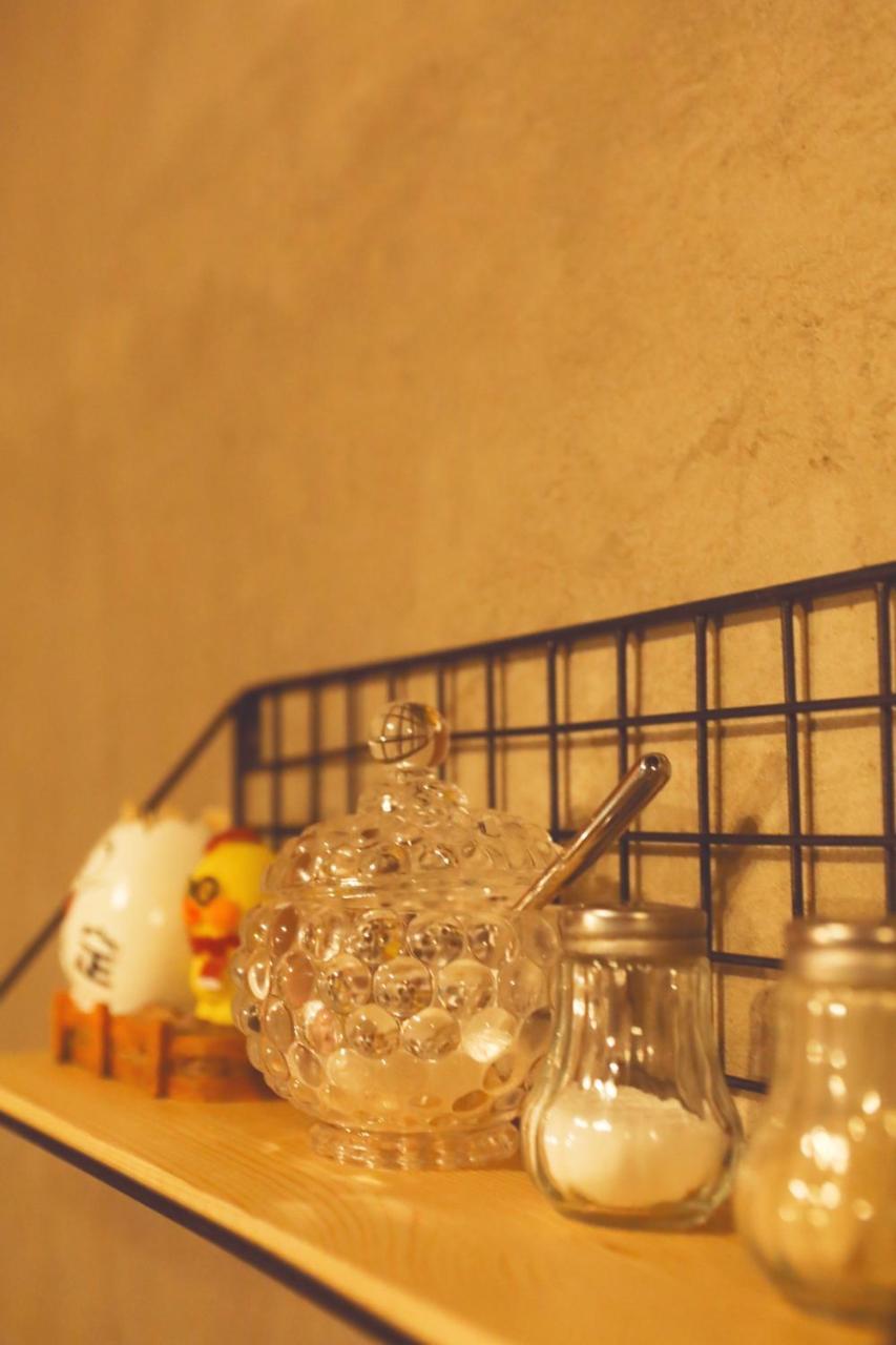 Nost Algia Hotel - Near Beijing Yonghe Lama Temple, Ghost Street, Beihai Park, Jingshan Park, Drum Tower, Houhai Bar Street, Tian'Anmen Square, Located In Beijing Traditional Hutongs, 5 Minutes Away From Subway, Free Laundry Serive Exterior photo